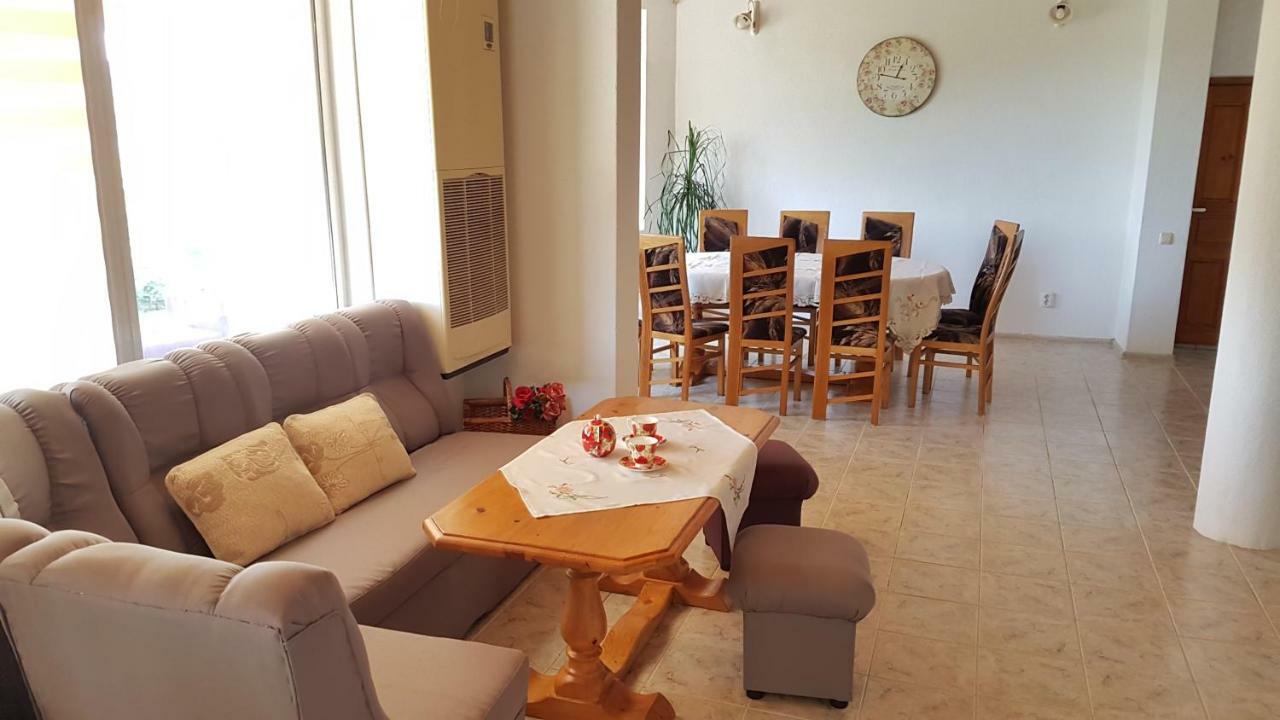 Rosarium Residence Guest House Drjanowo Exterior foto